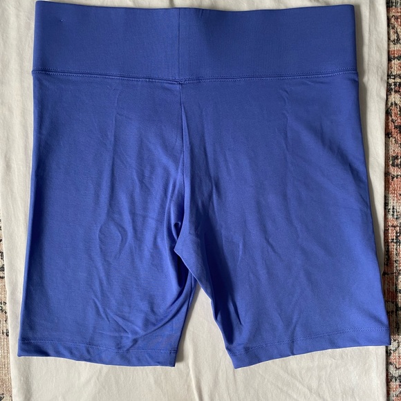 NWOT - Nike Biker shorts, blue/purple size XL - Picture 5 of 6